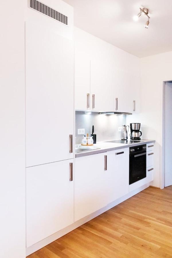 New, Quiet Flat Next To U1, Vic, Shopping Mall,... Vienna Exterior photo