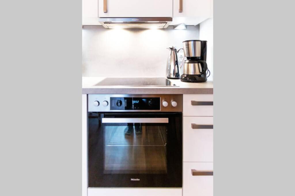 New, Quiet Flat Next To U1, Vic, Shopping Mall,... Vienna Exterior photo